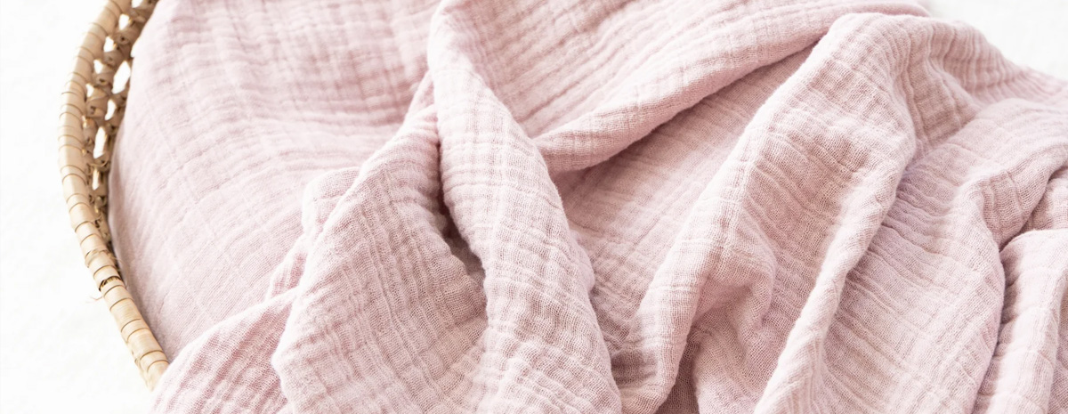 Detailed-view-of-the-muslin-blanket.jpg